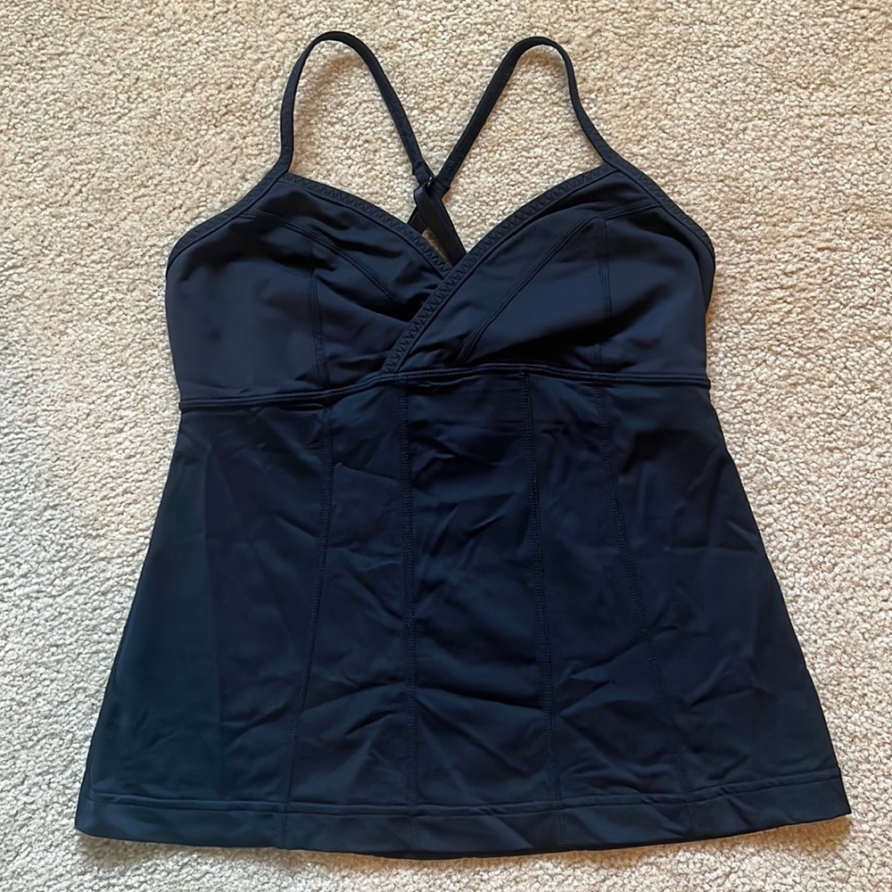 Lululemon size 6 black tank top